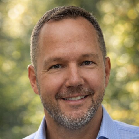 Porträt von Sascha Meuser